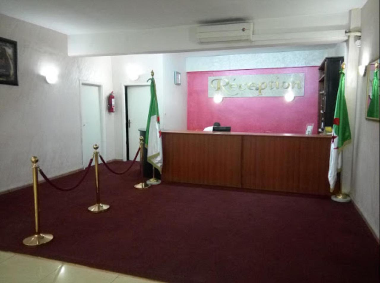 Hotel De L'aeroport Algeri Esterno foto