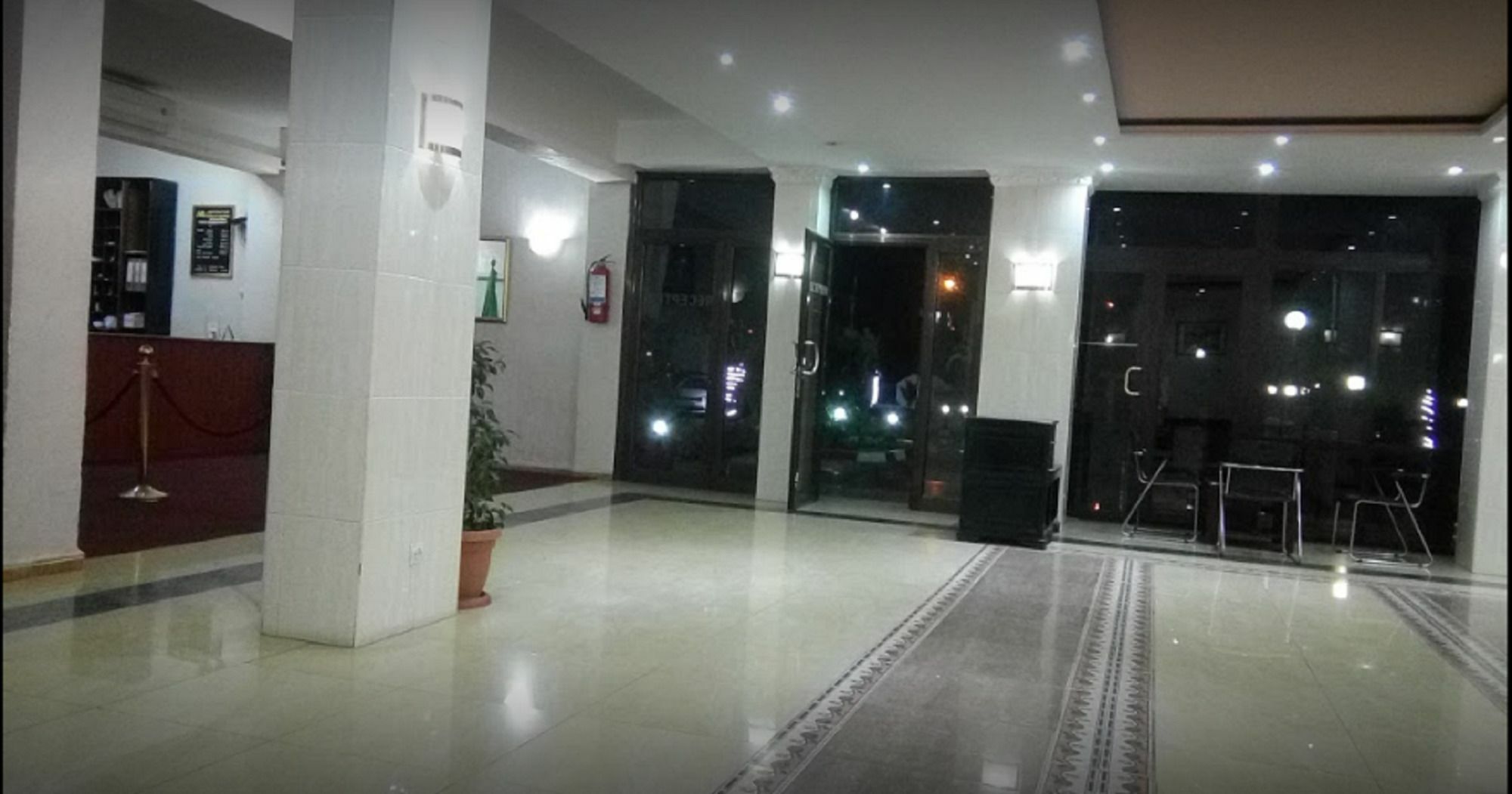 Hotel De L'aeroport Algeri Esterno foto
